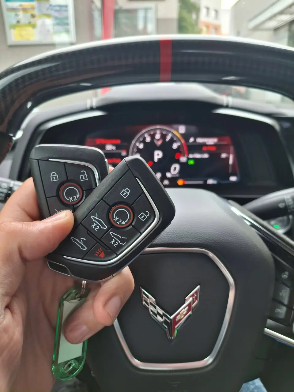 Ключи Chevrolet Corvette C8, запрограммированные в Redlines